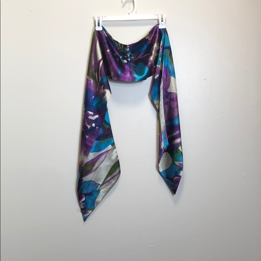 Patriotic threads scarf
